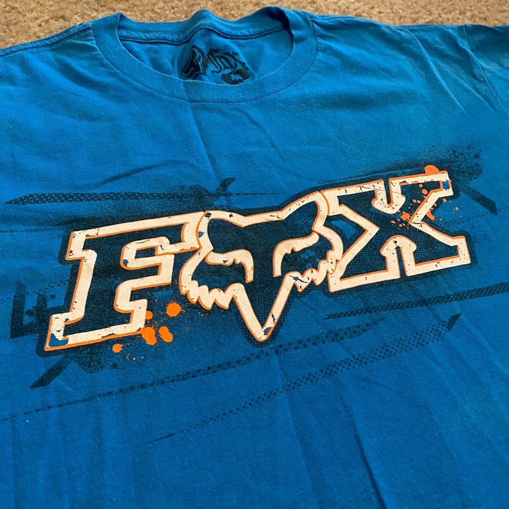Fox tee.